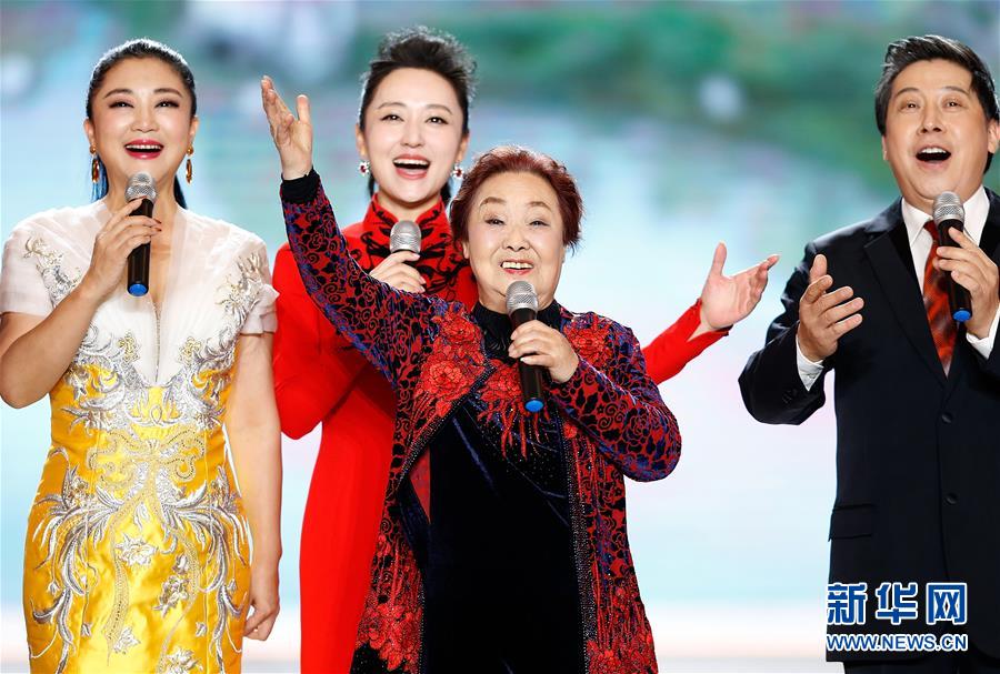 (文化)(2)“百花迎春——中國(guó)文學(xué)藝術(shù)界聯(lián)合會(huì)2020春節(jié)大聯(lián)歡”在京舉行