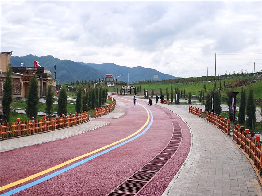 甘肅甘南州夏河縣安果村：吃上“旅游”飯，安心奔小康