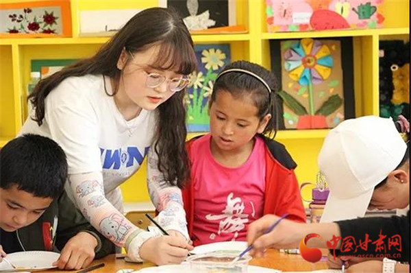 關(guān)愛(ài)山區(qū)的孩子 西北師大學(xué)子在東鄉(xiāng)、會(huì)寧開(kāi)展體育美育浸潤(rùn)行動(dòng)活動(dòng)