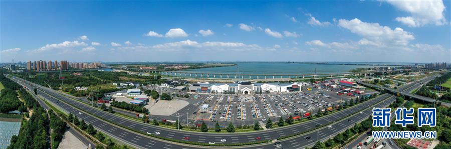 (新華全媒頭條·圖文互動(dòng))(7)流動(dòng)中國(guó)折射復(fù)蘇新氣象——透視“十一”黃金周