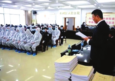 天水秦州區(qū)開審18人涉惡案 被控涉嫌敲詐勒索、尋釁滋事、開設賭場等