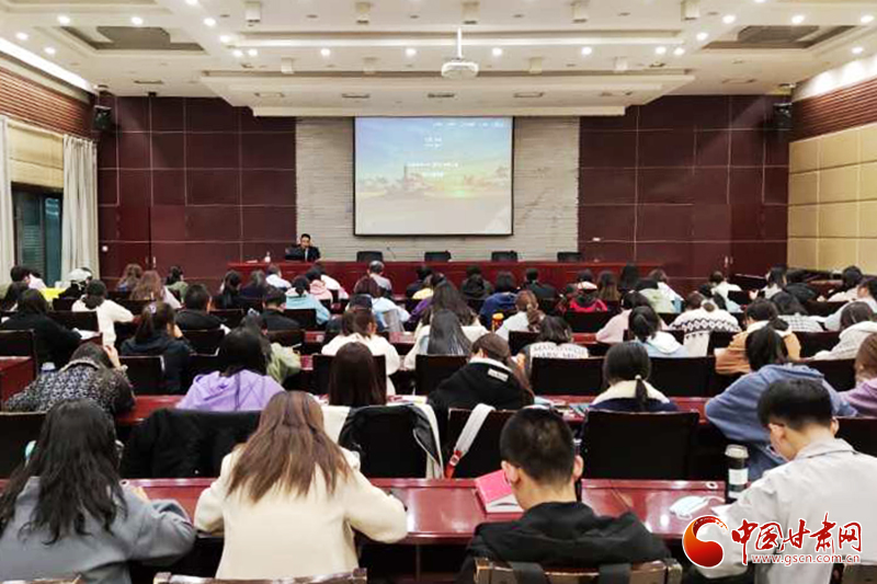 《玉帛之路、青銅之路與“金玉良緣”“金聲玉振”的文化原型》報(bào)告會(huì)在西北師范大學(xué)舉行