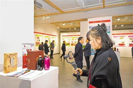 小康路上踏歌行 ——靖遠縣“脫貧攻堅宣傳周”發(fā)布活動側記