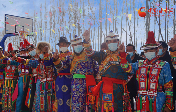 肅南：分紅啦分紅啦！南溝村村民喜領(lǐng)43.3萬(wàn)元