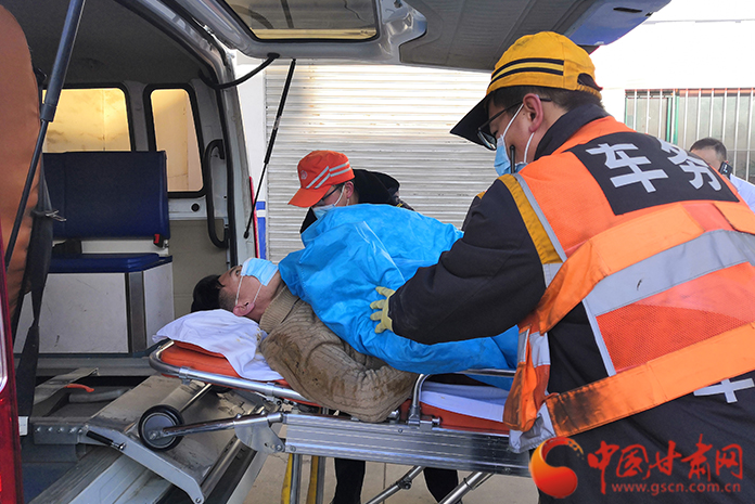 19分鐘緊急救援，永登車(chē)站為旅客開(kāi)辟生命通道