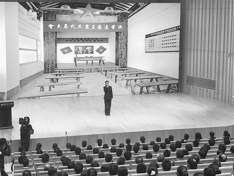 蘭州市開展“學(xué)黨史、頌黨恩、跟黨走”紅色文化進(jìn)校園活動