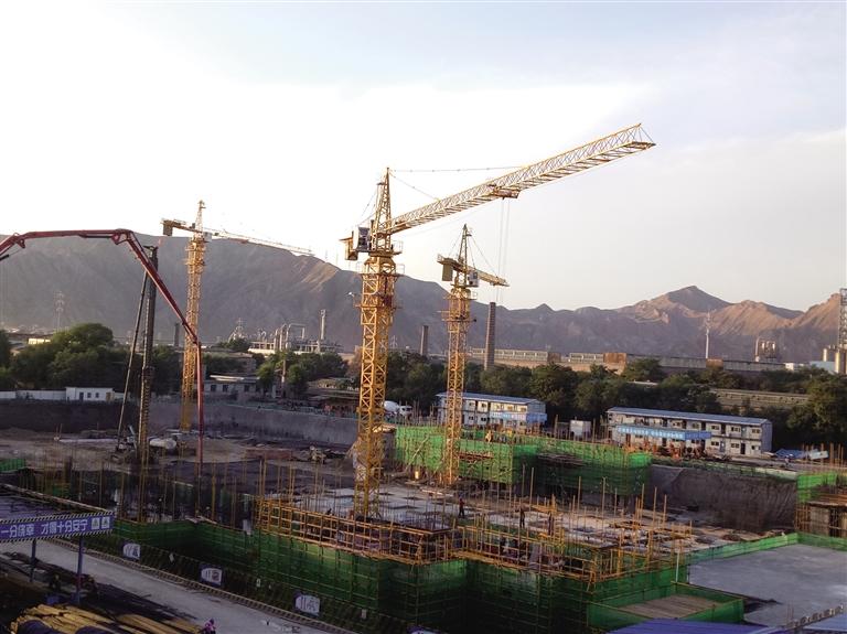 以“三鏈”為核心 謀劃項(xiàng)目350個 西固區(qū)堅持項(xiàng)目“一盤棋”推動全域發(fā)展多點(diǎn)開花