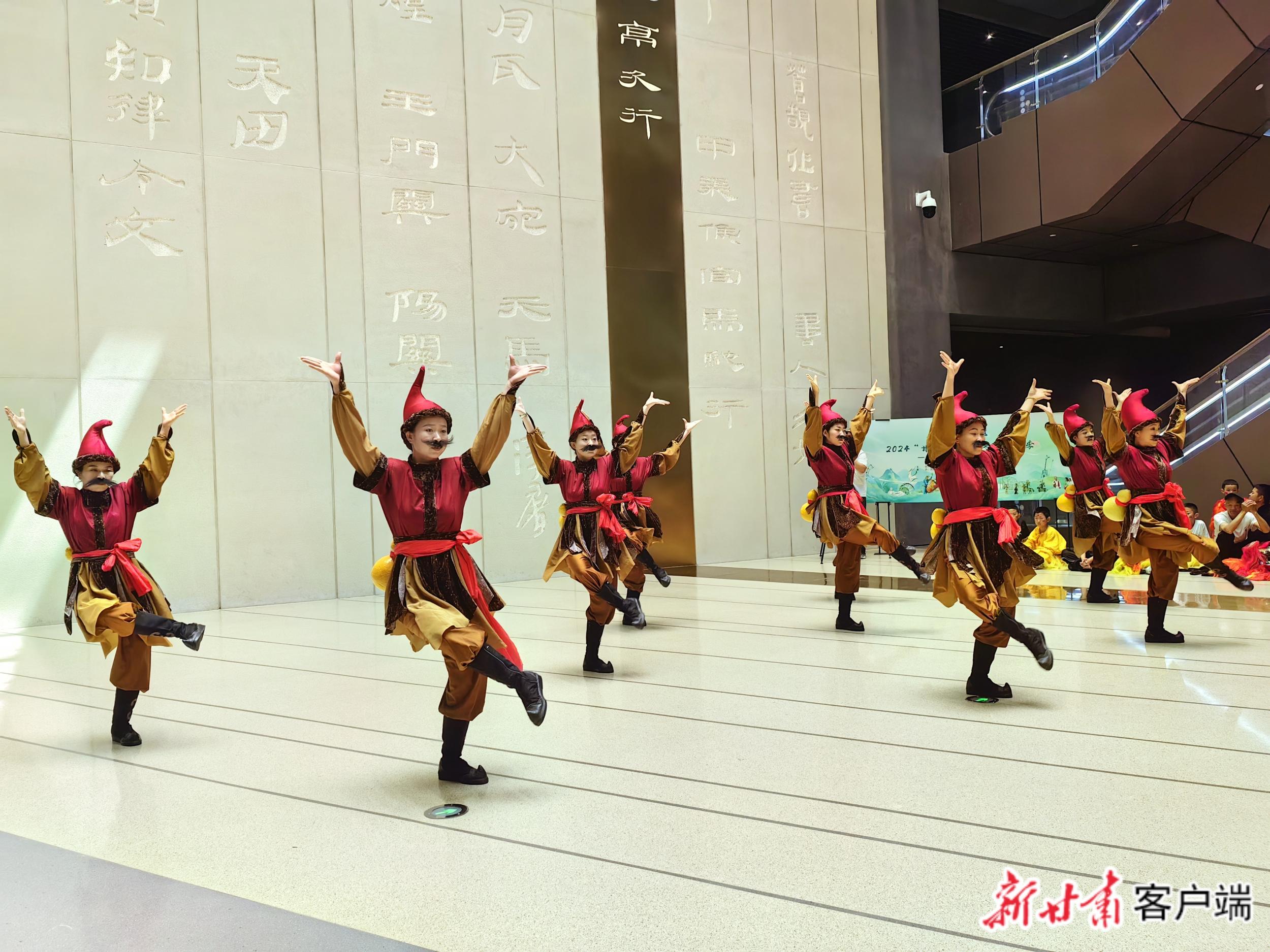 《胡騰舞》　本文圖片均由新甘肅·甘肅日報記者　何佳?！z