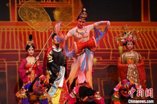 2023年第六屆敦煌文博會期間，系列演藝上演。(資料圖)李亞龍 攝